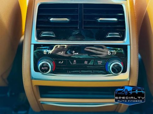 Used 2021 BMW 740i 740i Sedan 4D w/ M Sport Package image 19