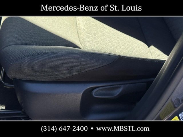 Used 2020 Toyota C-HR LE FWD image 18