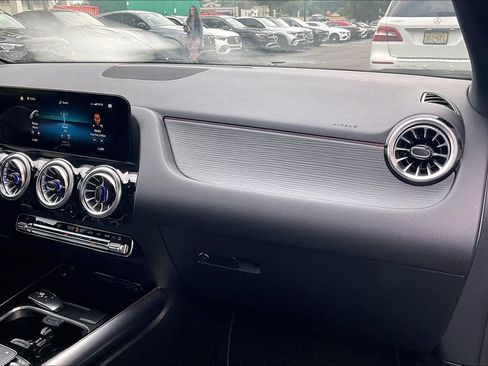 Certified 2023 Mercedes-Benz GLA 250 4MATIC image 16