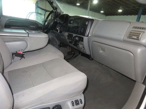 Used 2005 Ford F350 XLT image 34