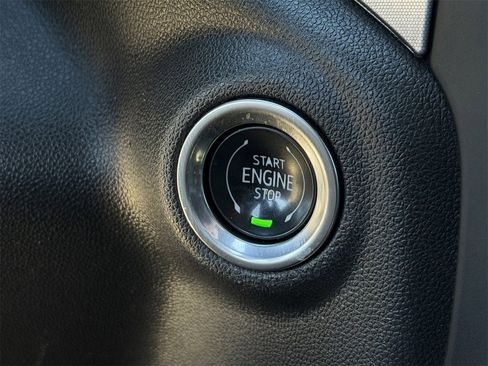 Used 2021 GMC Sierra 1500 SLT image 21