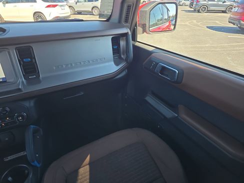 Used 2023 Ford Bronco Outer Banks image 12