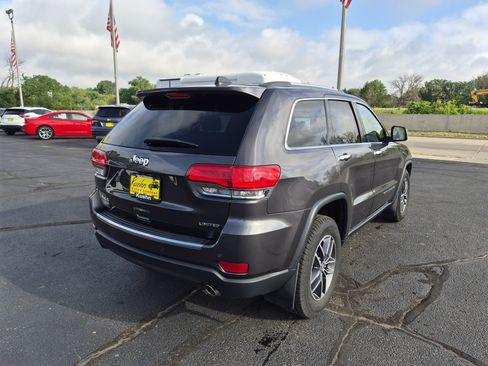 Used 2018 Jeep Grand Cherokee Limited AWD/4WD image 8