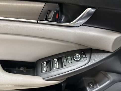 Used 2019 Honda Accord LX image 20