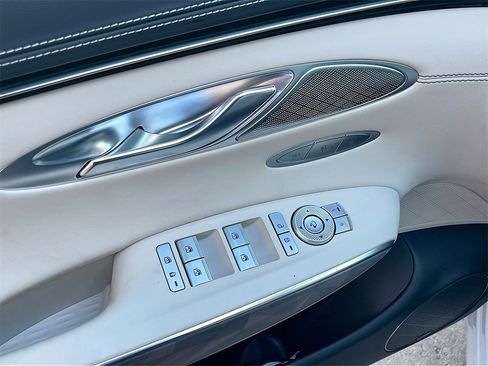 Used 2025 Genesis GV70 3.5T Sport w/ Sport Advanced Package image 18