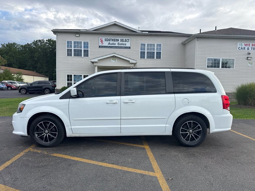 Used 2016 Dodge Grand Caravan R/T FWD image 1