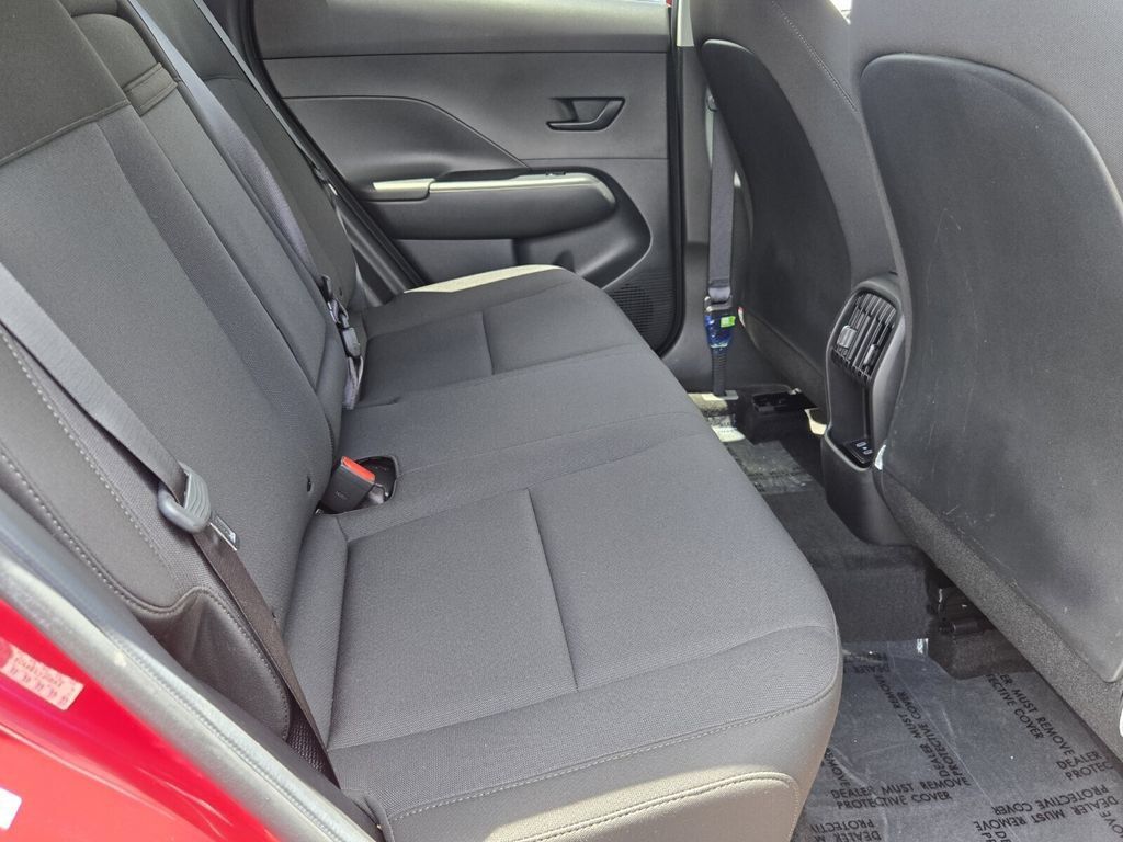 Certified 2024 Hyundai Kona SEL w/ Convenience Package AWD/4WD image 15