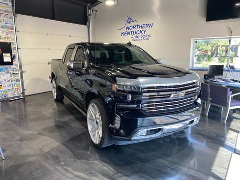 Used 2019 Chevrolet Silverado 1500 High Country AWD/4WD image 1