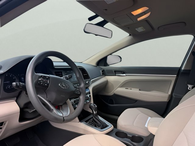 Used 2020 Hyundai Elantra SEL FWD image 12