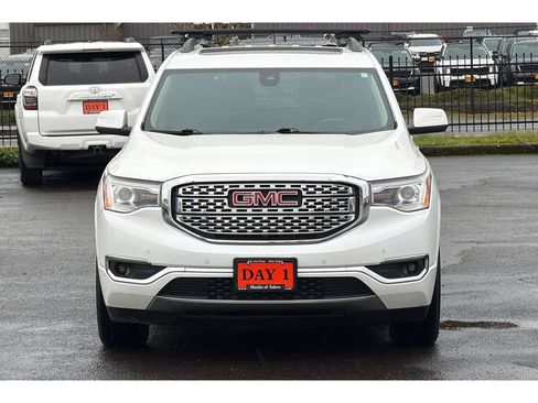 Used 2019 GMC Acadia Denali w/ Technology Package image 11