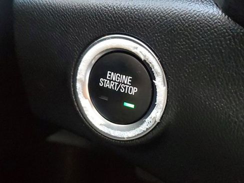 Used 2022 GMC Terrain AT4 image 17