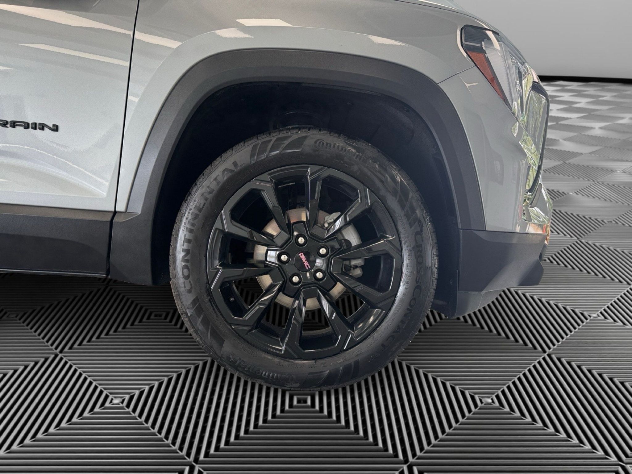 Used 2026 GMC Terrain Elevation w/ Elevation Premium Package AWD/4WD image 10