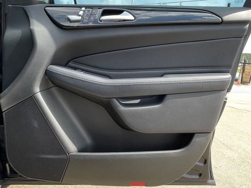 Used 2017 Mercedes-Benz GLE 350 4MATIC image 38