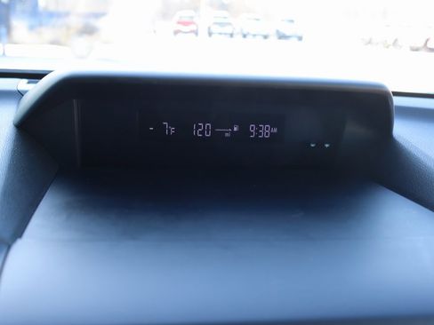 Used 2021 Subaru Forester Premium image 14