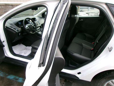 Used 2014 Ford Focus SE image 14