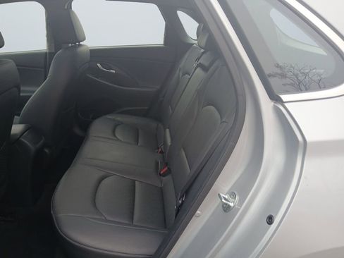 Used 2020 Hyundai Elantra GT w/ Style Package 02 image 13