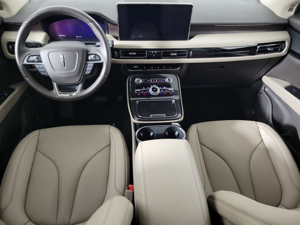 Certified 2023 Lincoln Nautilus Reserve AWD/4WD image 9
