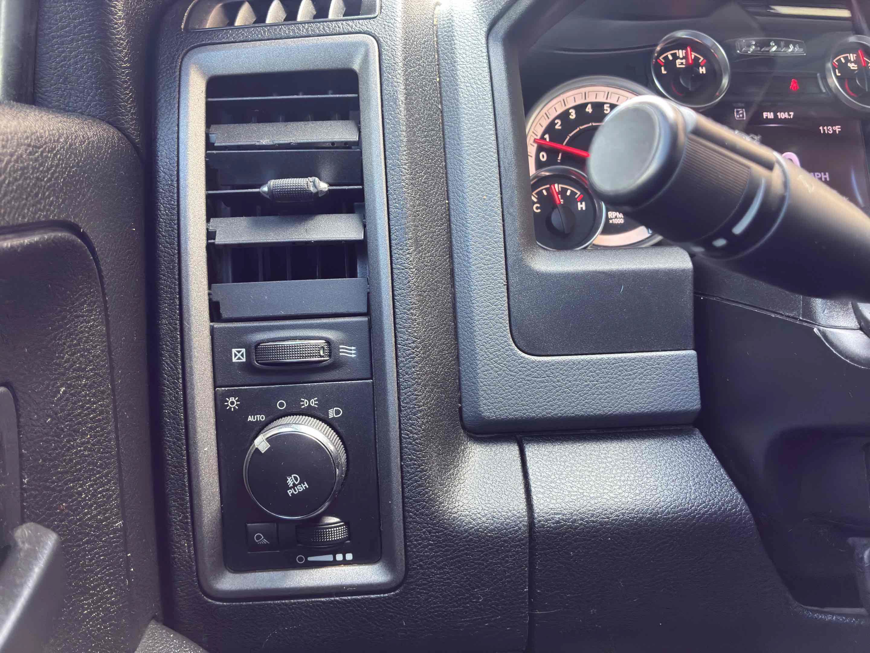 Used 2013 RAM 1500 Express AWD/4WD image 27