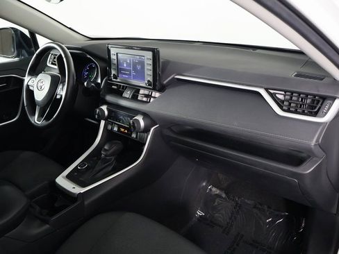 Used 2021 Toyota RAV4 XLE w/ XLE Grade Weather Package image 9