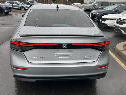 Used 2023 Honda Accord Sport image 4