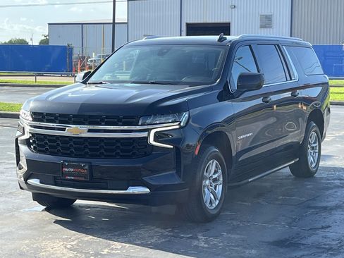 Used 2021 Chevrolet Suburban LS AWD/4WD image 5