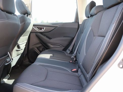 Used 2020 Subaru Forester Premium image 19