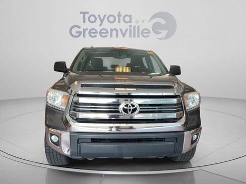 Used 2017 Toyota Tundra SR5 w/ SR5 Upgrade Package AWD/4WD image 7