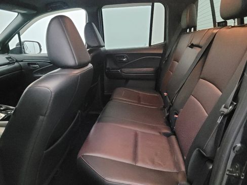 Used 2017 Honda Ridgeline Black Edition image 18