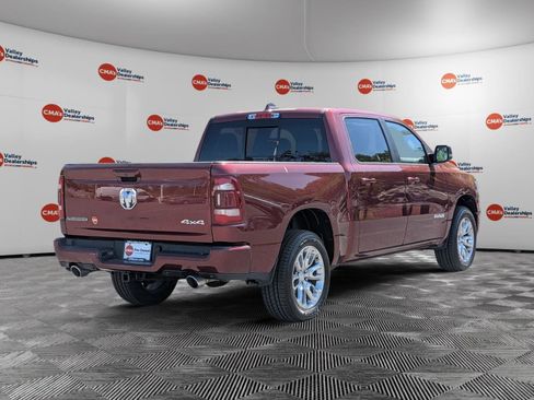 Used 2024 RAM 1500 Laramie AWD/4WD image 5