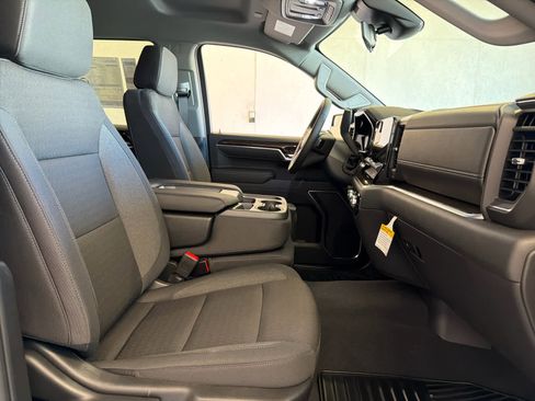 New 2026 GMC Sierra 1500 Elevation image 24