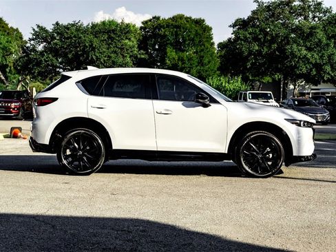 Certified 2025 MAZDA CX-5 Carbon Edition image 4