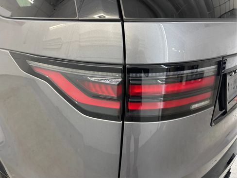 Used 2023 Land Rover Discovery HSE R-Dynamic AWD/4WD image 33