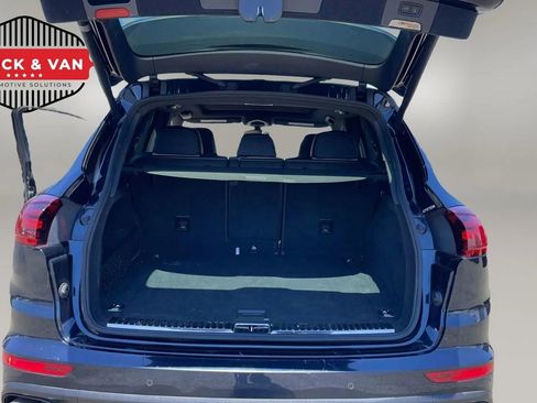 Used 2016 Porsche Cayenne S AWD/4WD image 45
