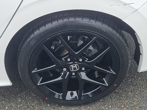 Certified 2024 Honda Civic Sport image 8