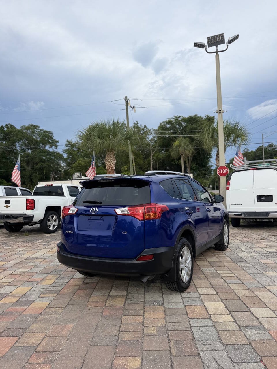 Used 2015 Toyota RAV4 LE FWD image 6