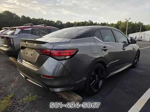 Used 2023 Nissan Sentra SR w/ SR Premium Package FWD image 4