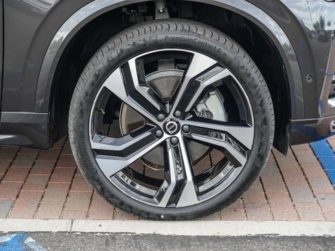 Used 2024 Volvo XC90 B6 Ultimate w/ Protection Package Premier AWD/4WD image 12