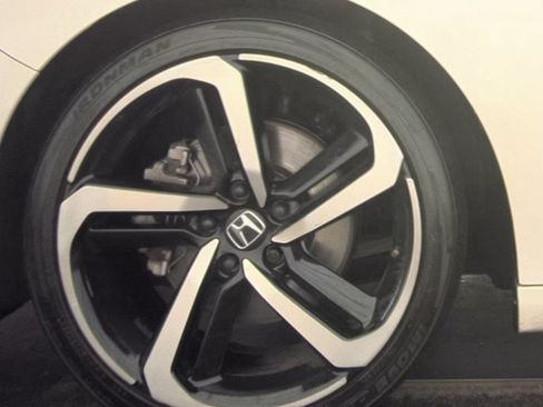 Used 2020 Honda Accord Sport image 10