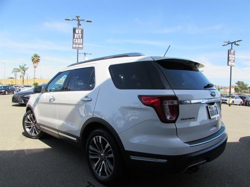 Used 2018 Ford Explorer Platinum AWD/4WD image 5