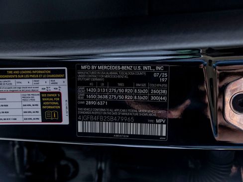 Used 2025 Mercedes-Benz GLE 350 4MATIC image 32
