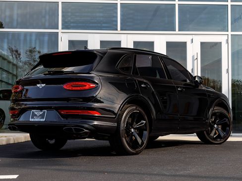 Used 2022 Bentley Bentayga image 20