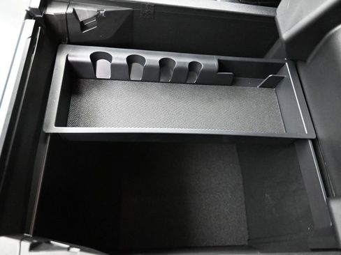 Used 2025 Ford F150 Lariat w/ Equipment Group 502A High image 22