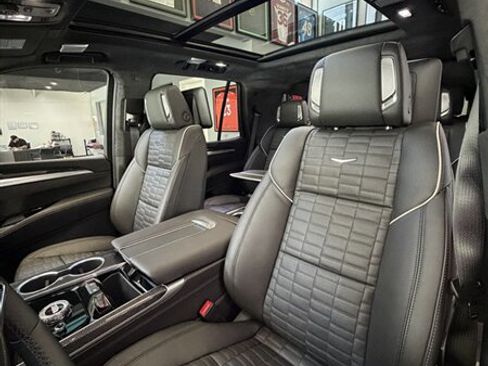 Used 2026 Cadillac Escalade V image 7
