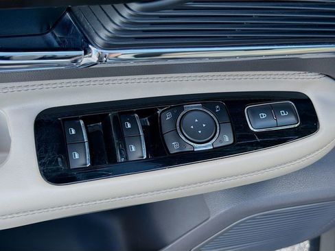 Used 2022 Lincoln Corsair Standard image 23