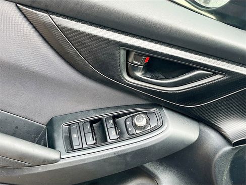 Used 2022 Subaru Crosstrek 2.0i Premium w/ Moonroof Package image 17