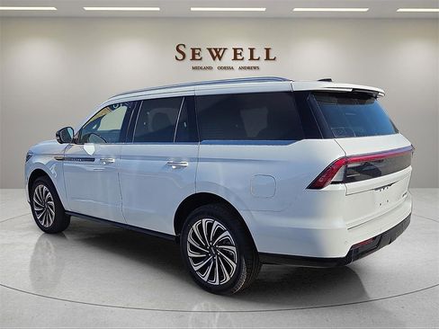 New 2025 Lincoln Navigator Black Label image 3