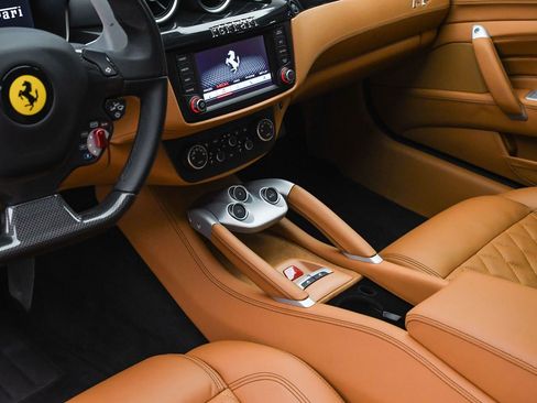 Certified 2016 Ferrari FF image 45