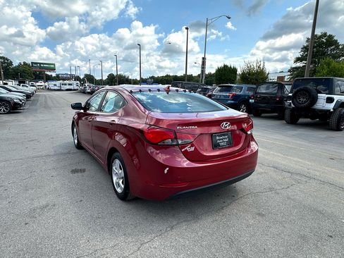 Used 2014 Hyundai Elantra SE image 5