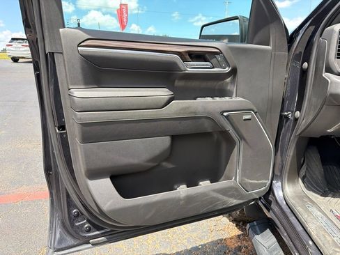 Used 2023 Chevrolet Silverado 1500 RST w/ Convenience Package II AWD/4WD image 10