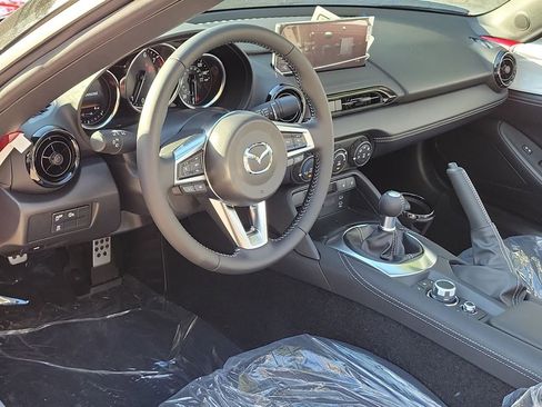 New 2026 MAZDA MX-5 Miata Club w/ Interior Package RWD image 14
